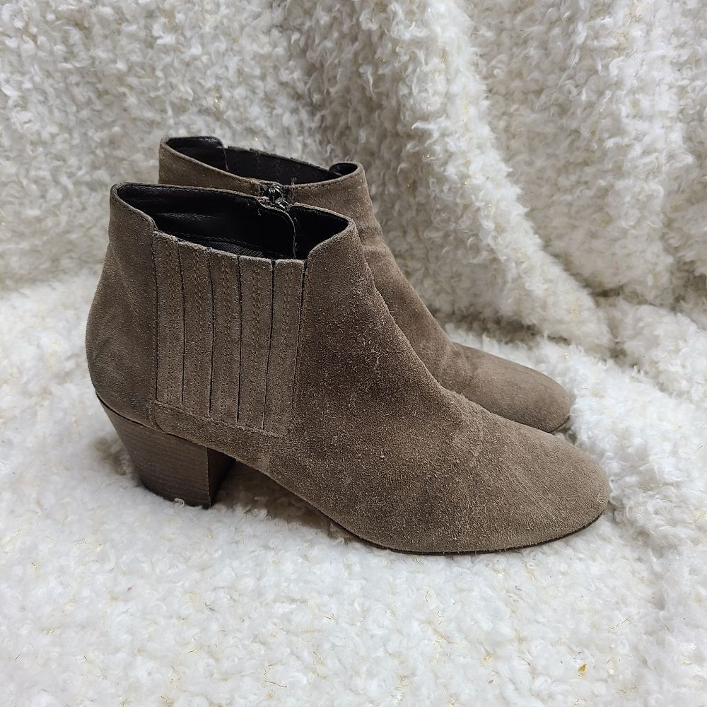 Auqatalia Fallyn Womens Waterproof Suede Side Zip Stacked Heel Ankle Boots